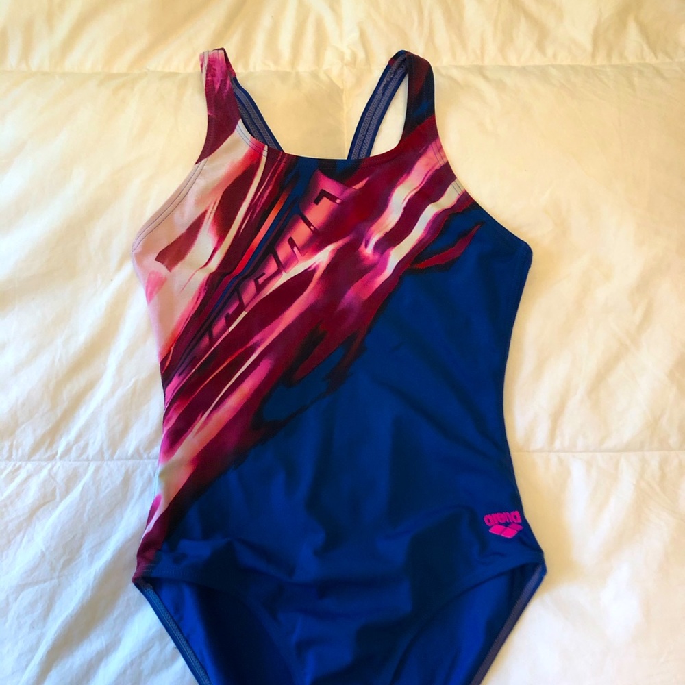 Arena MaxLife One Piece Swimsuit Size US 29
